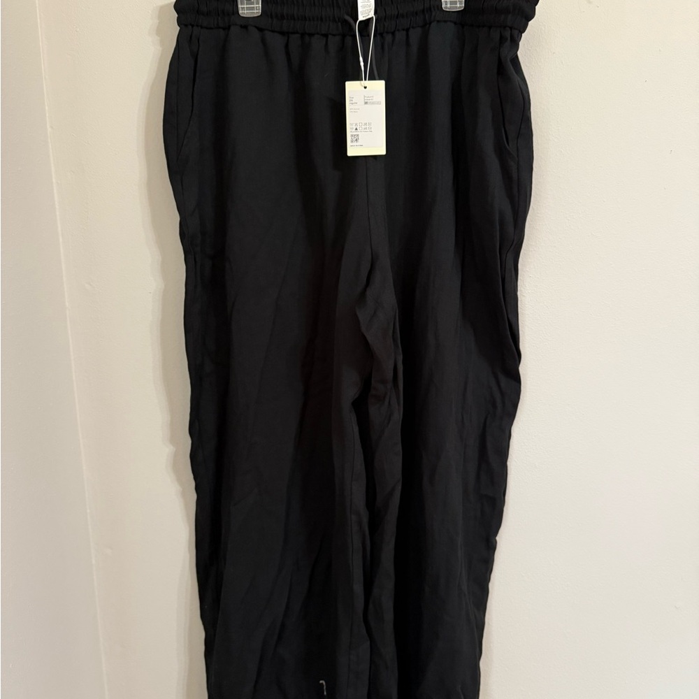 Halara women’s casual elastic pants.